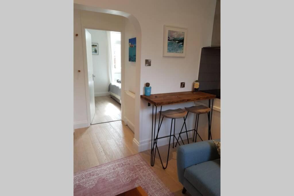 St Ives Apartment Private Parking With Garden 10 Minute Walk Into Town And Beach Ngoại thất bức ảnh
